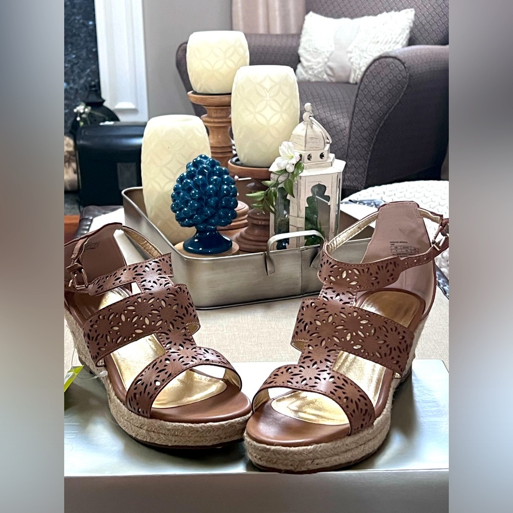 Ivanka Trump wedge sandals new with tags